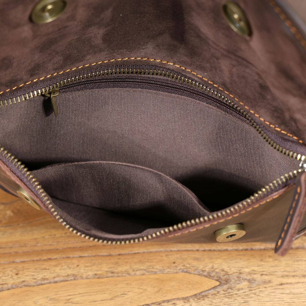 Basic Messenger Bag Genuine Crazy Horse Leather Men's Flip Shoulder Bag, Top Layer Cowhide Crossbody Bags, Retro Fashionable Sling Phone Bag For Daily Commute - Image 9